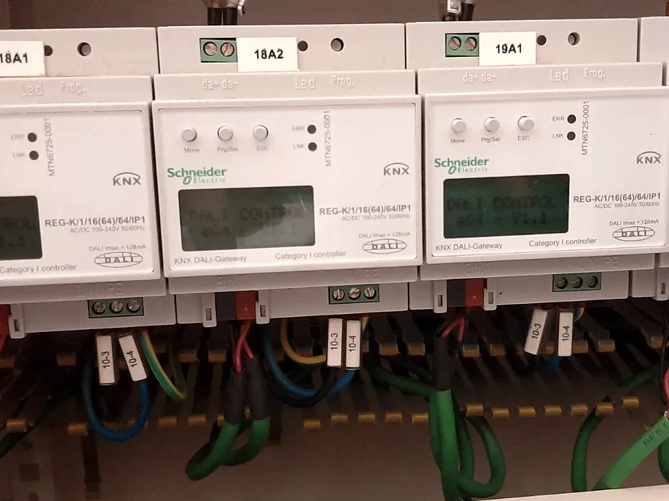 Lighting_Light_Control_2