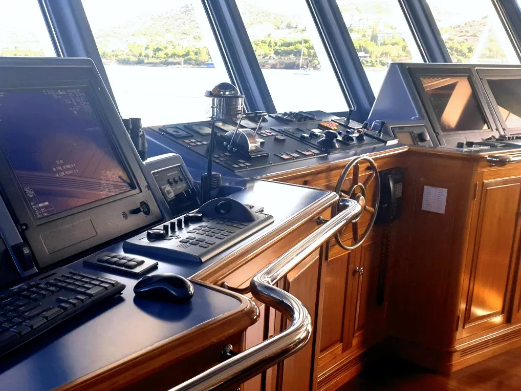 Wheelhouse_Navigation_4